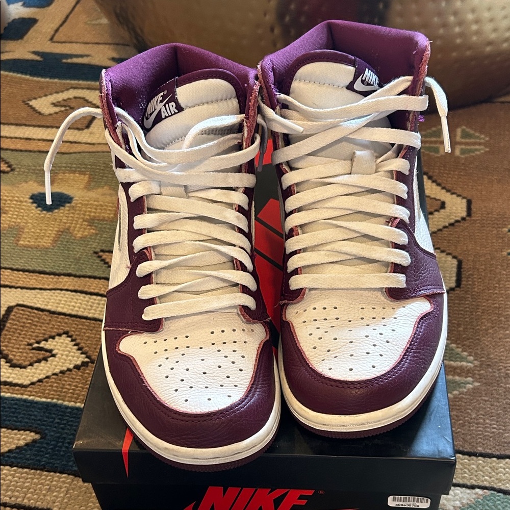 Nike Air Jordan 1 Retro High OG in Bordeaux and Metallic Silver
